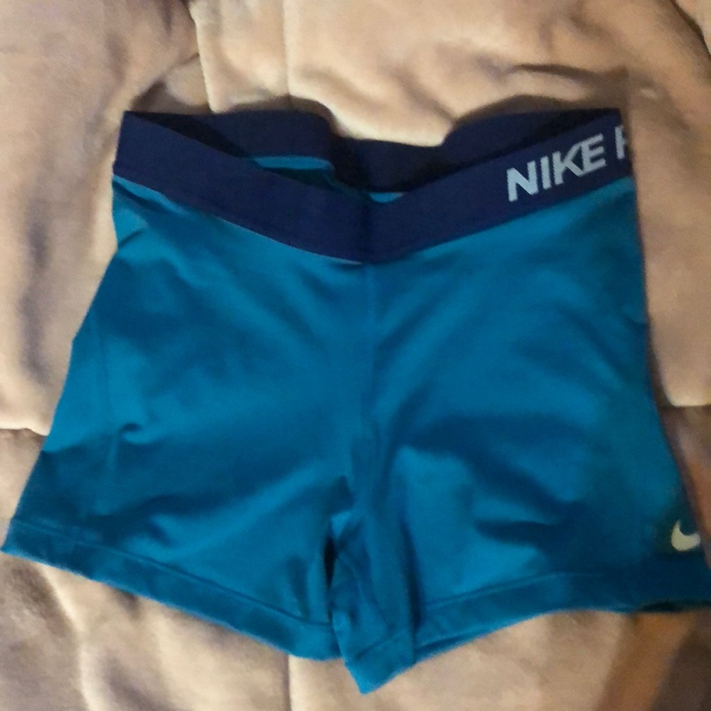 Nike spanks